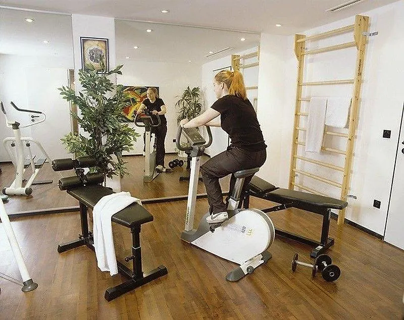 Ara Hotel Comfort Ingolstadt 4*,